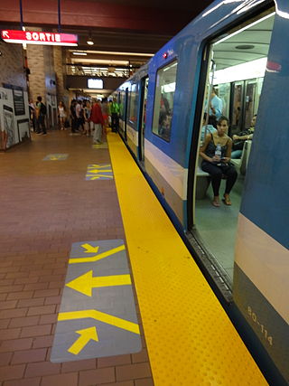 Indicating Boarding Areas on Platforms